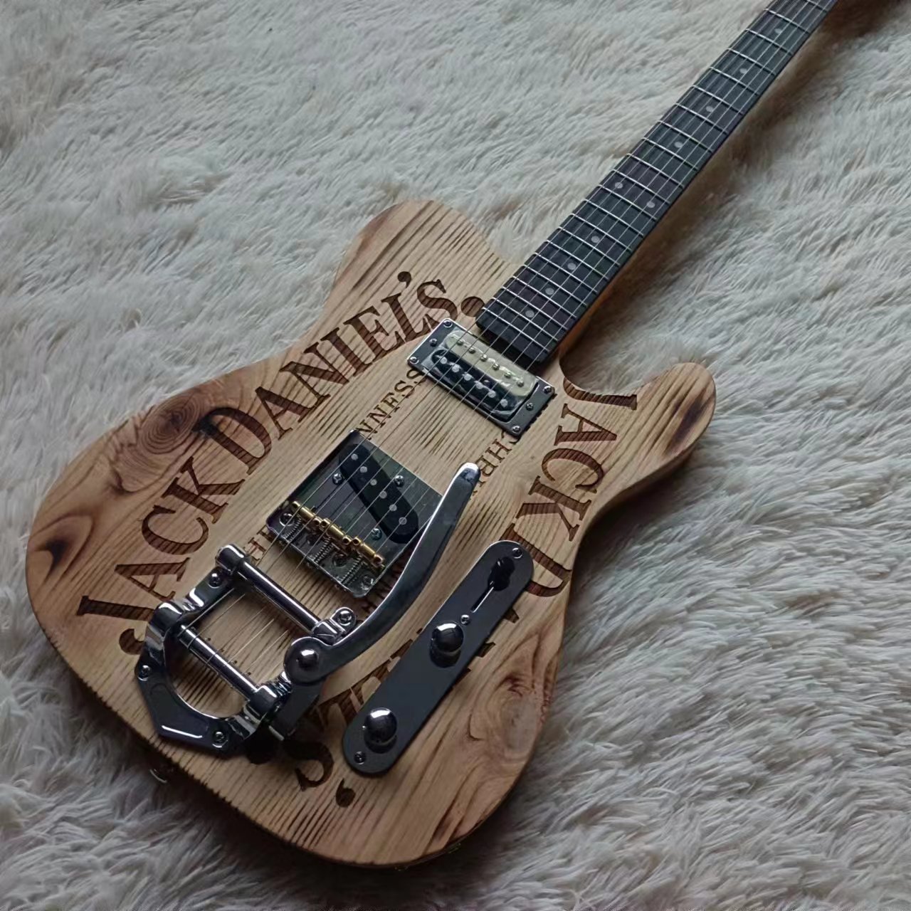 Bass Guitar Fretless - 中国工場製の6弦天然木カラーギター楽器エンターテイメント