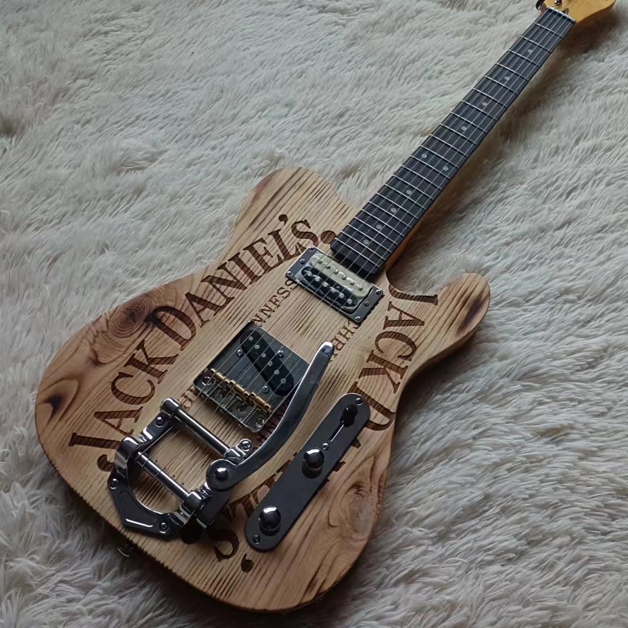 中国工場製の6弦天然木カラーギター楽器エンターテイメント - Bass Guitar Fretless のレビューと価格