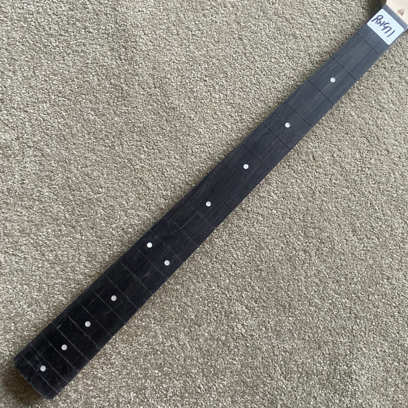 RN971 カスタムオーダー未完成ベースギターネック 4 弦 - Bass Guitar Fretless のレビューと価格